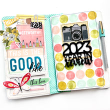 Load image into Gallery viewer, Mint Scallop Traveler's Notebook