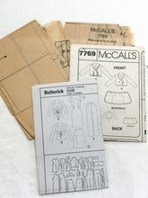 Load image into Gallery viewer, Vintage Sewing Patterns for Junk Journaling &amp; Collage