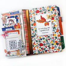 Load image into Gallery viewer, Everyday Gratitude Traveler's Notebook Project Kit