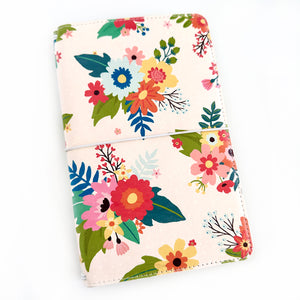 Traveler's Notebook Starter Kit - with Floral Garden Traveler' Notebook