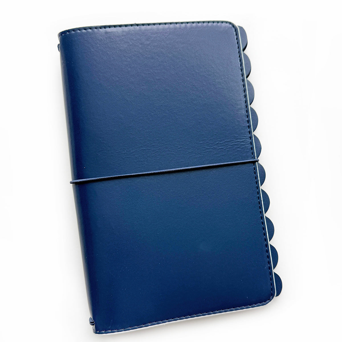Layle By Mail | Navy Scallop Traveler's Notebook
