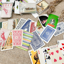 Load image into Gallery viewer, Vintage Playing Card Pack